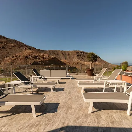 Private Pool View Over Golf Court *